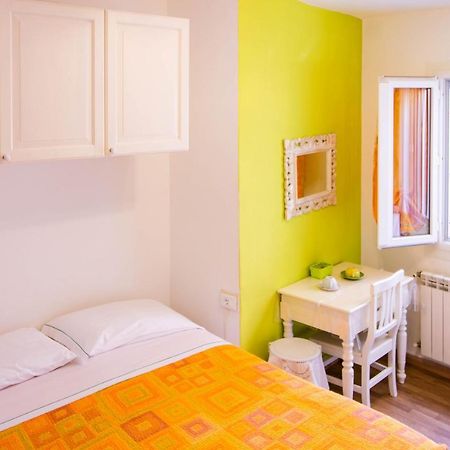Hôtel Solemagia In Via Roma à Vernazza Extérieur photo