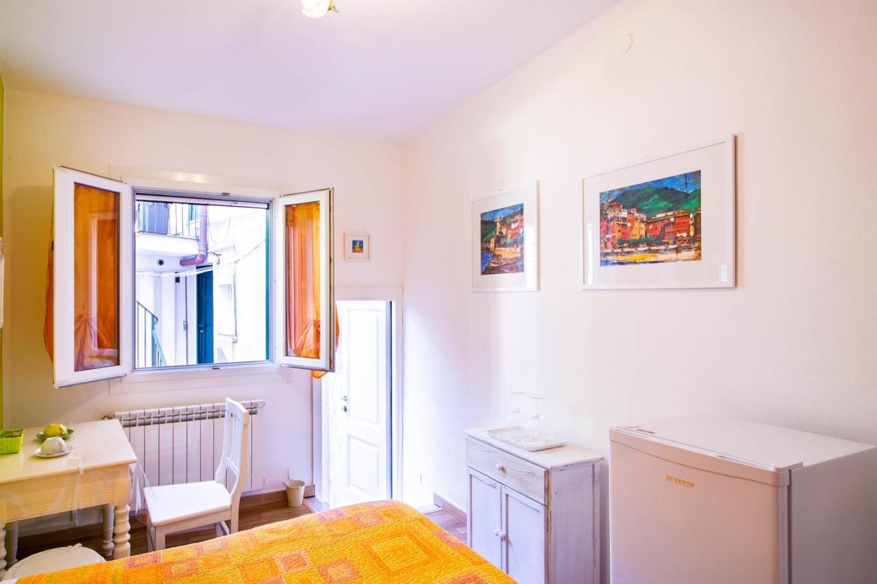 Hôtel Solemagia In Via Roma à Vernazza Extérieur photo